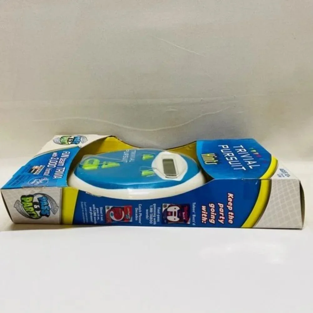Hasbro Trivial Pursuit Hints‎ Electronic Handheld Travel Game Sealed